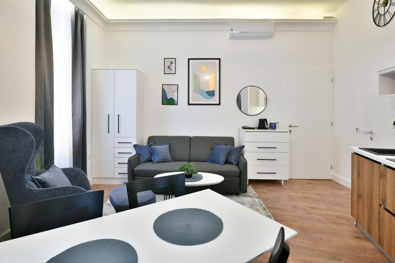 Luxury Galla Apartments In The City Center Сараєво Екстер'єр фото